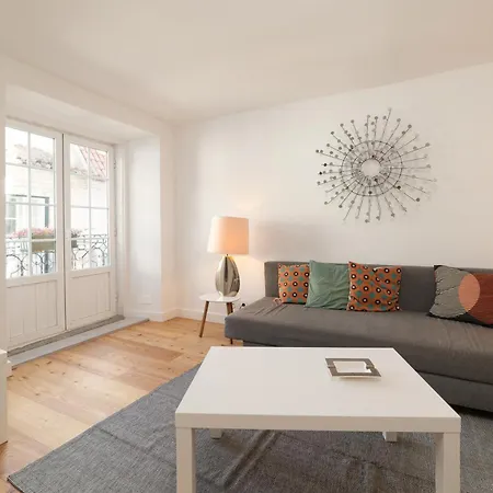 Appartamento Unique 2 Bdr In The Heart Of Lisbona