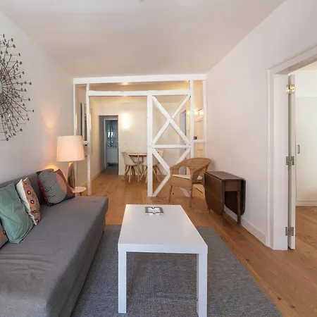 Unique 2 Bdr In The Heart Of