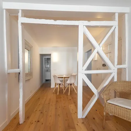Apartment Unique 2 Bdr In The Heart Of