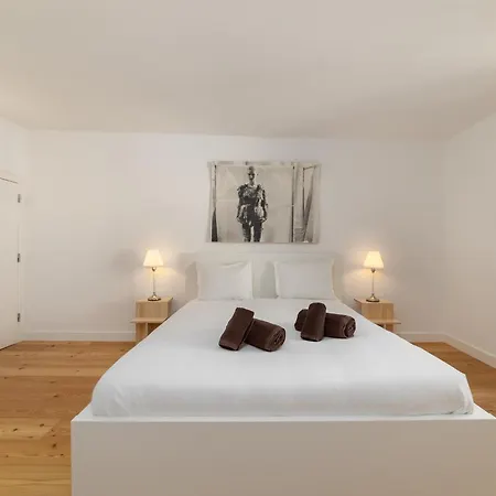 Unique 2 Bdr In The Heart Of Lisbon