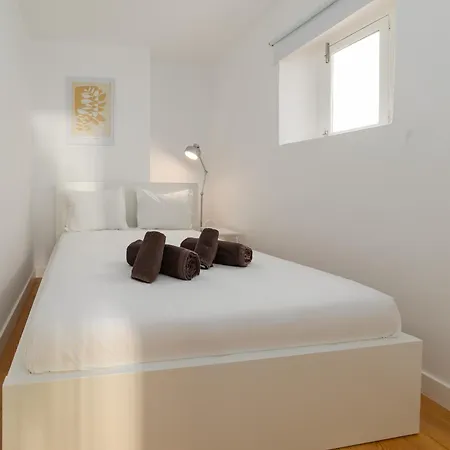 Unique 2 Bdr In The Heart Of Lissabon