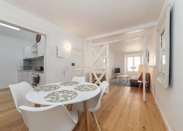 Unique 2 Bdr In The Heart Of Apartamento *