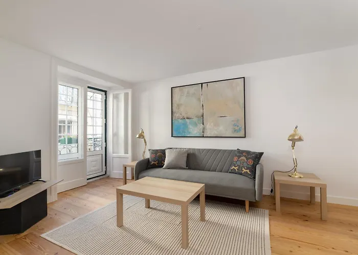 Unique 2 Bdr In The Heart Of