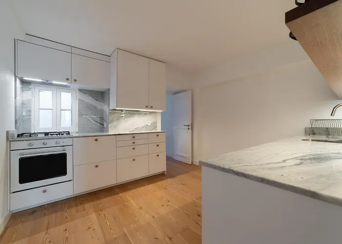 Unique 2 Bdr In The Heart Of Apartament Lizbona