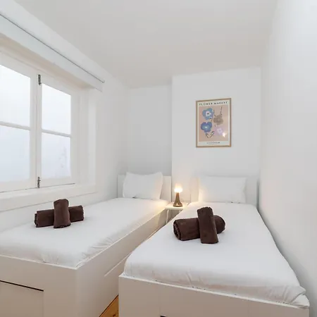 Daire Unique 2 Bdr In The Heart Of